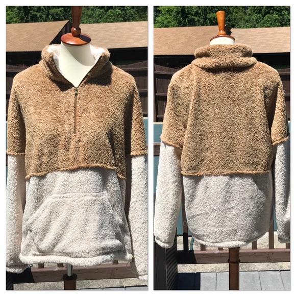 LAST ONE Camel & Ivory Faux Sherpa Fleece Pullover - Picture 6 of 8